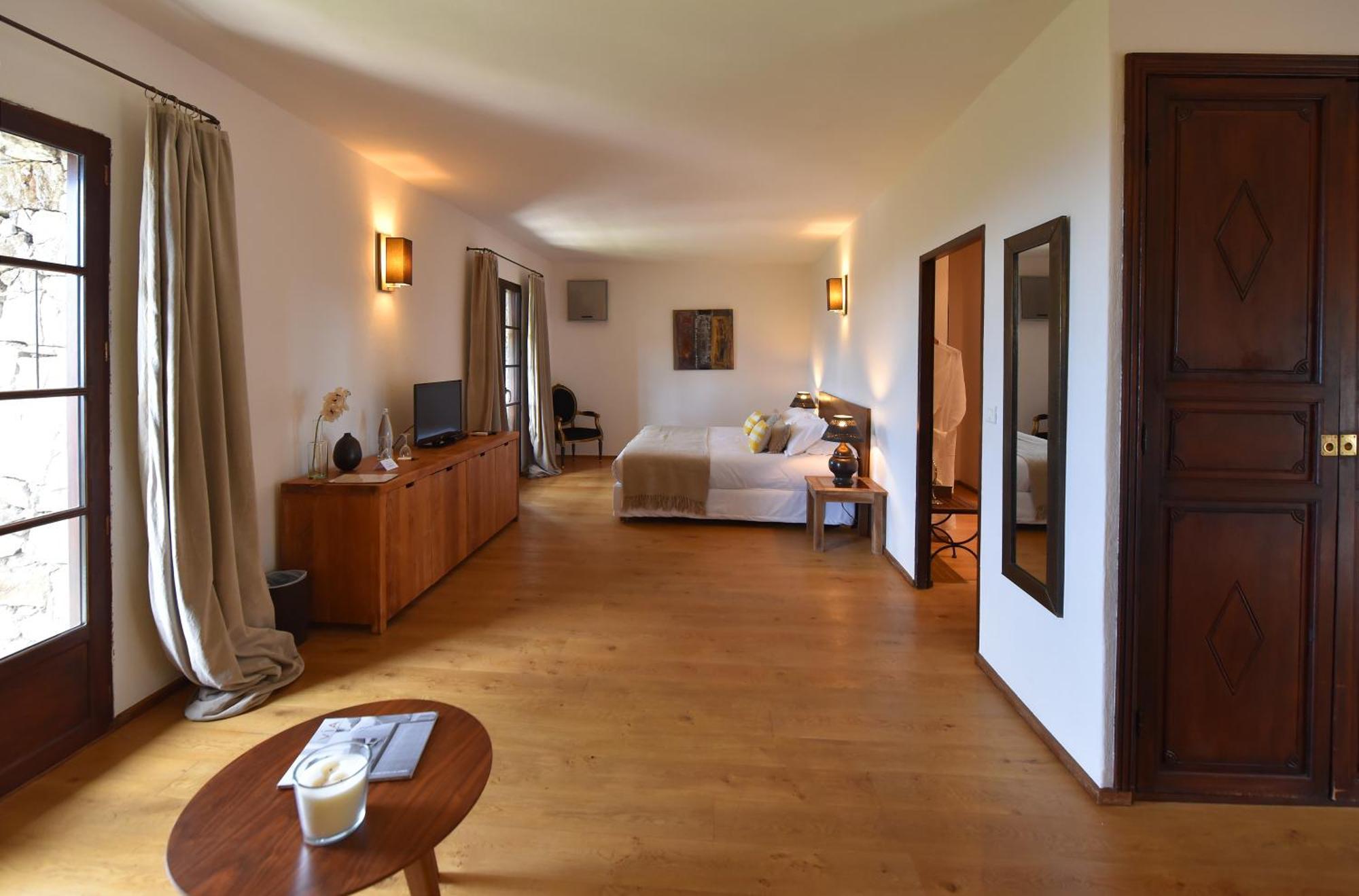 Hotel Case Latine Lama ภายนอก รูปภาพ