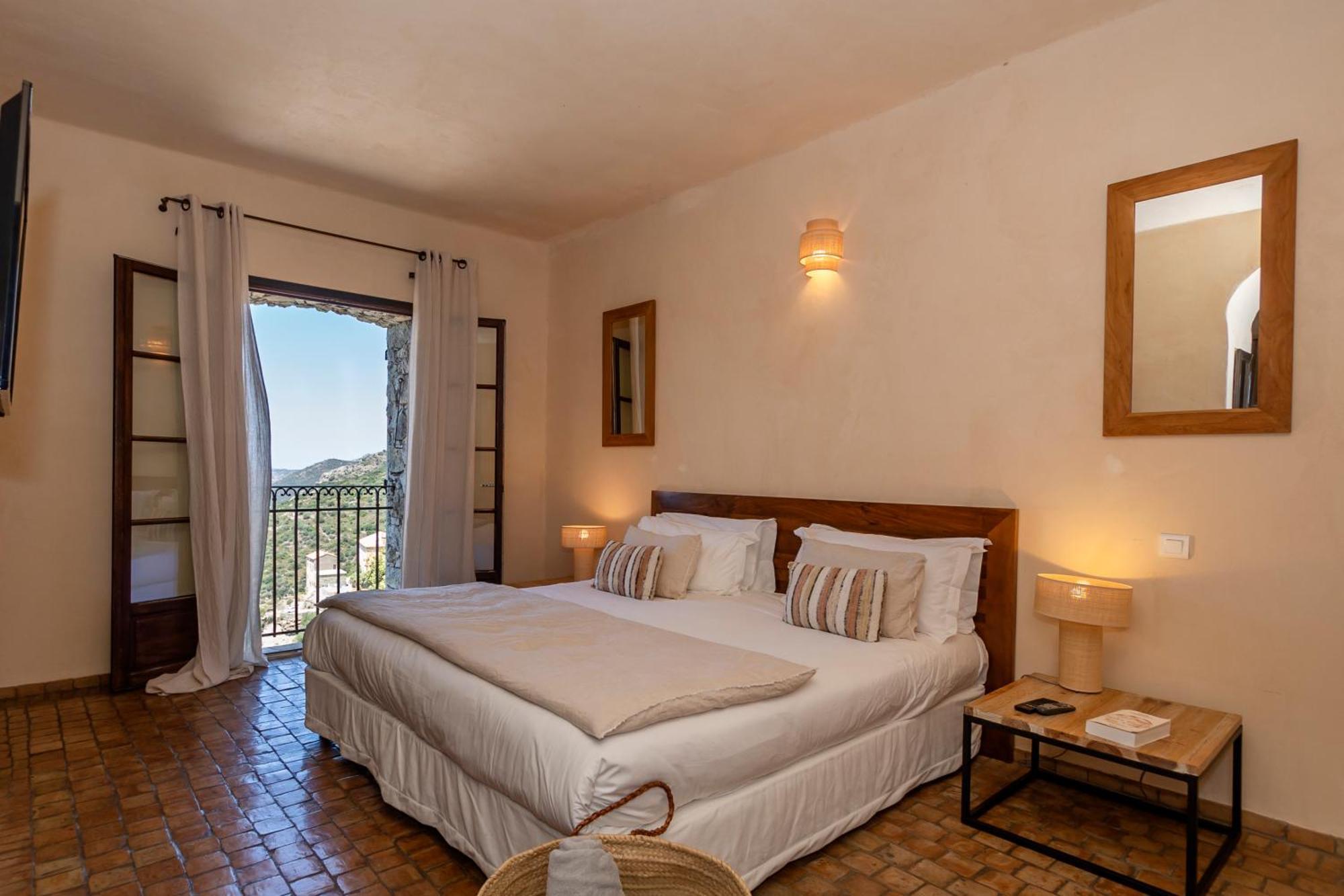 Hotel Case Latine Lama ภายนอก รูปภาพ