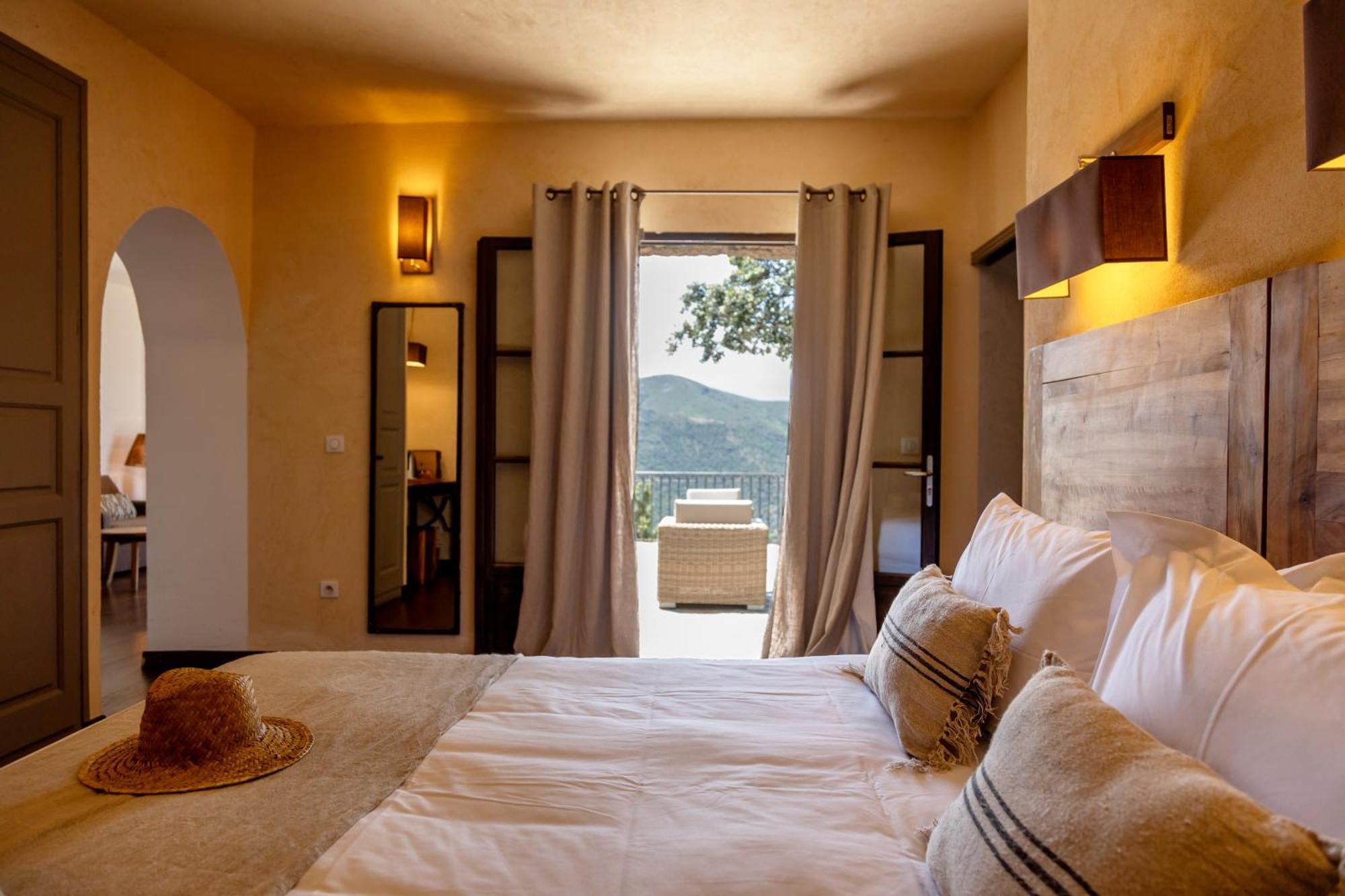 Hotel Case Latine Lama ภายนอก รูปภาพ