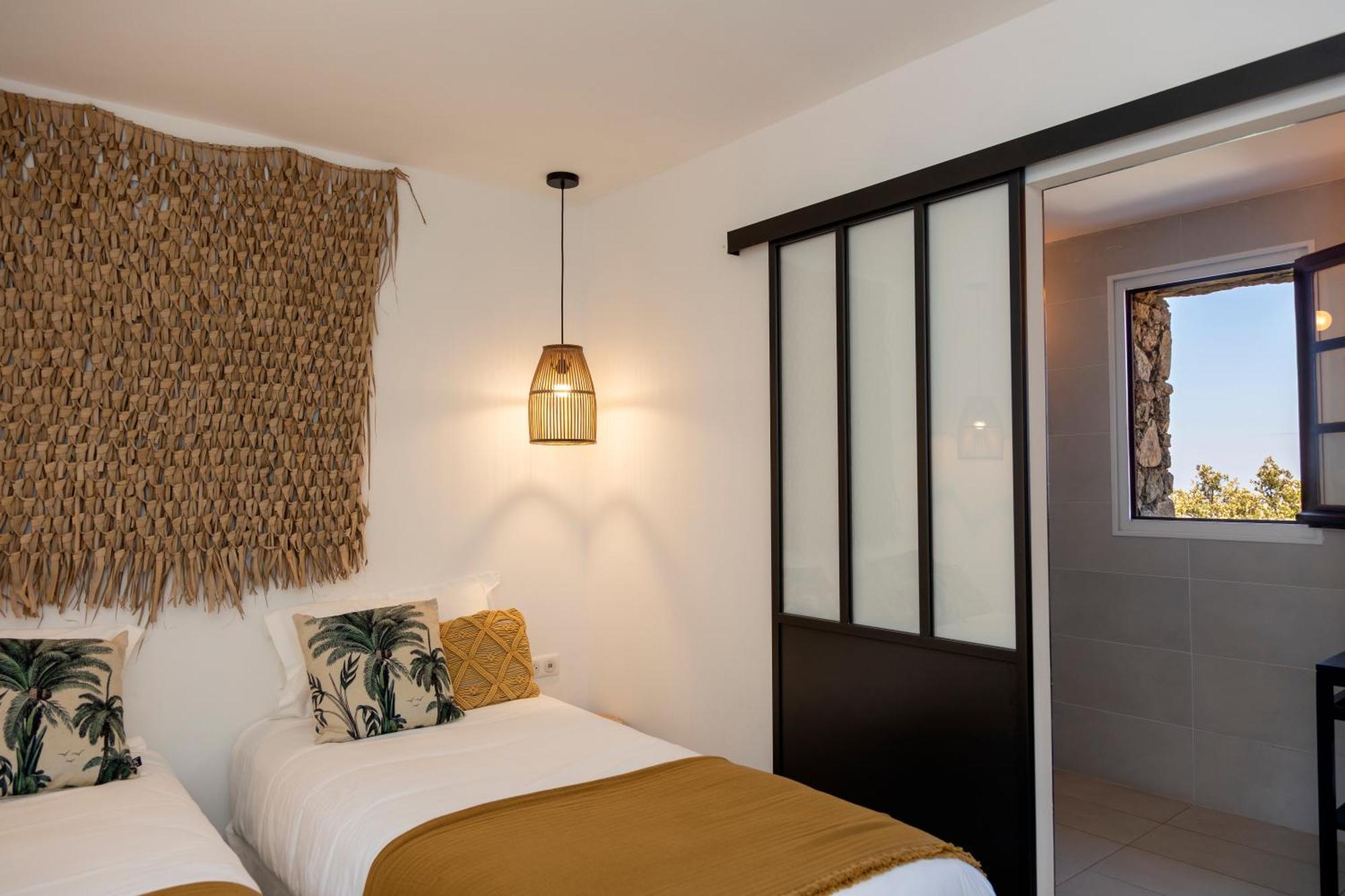 Hotel Case Latine Lama ภายนอก รูปภาพ