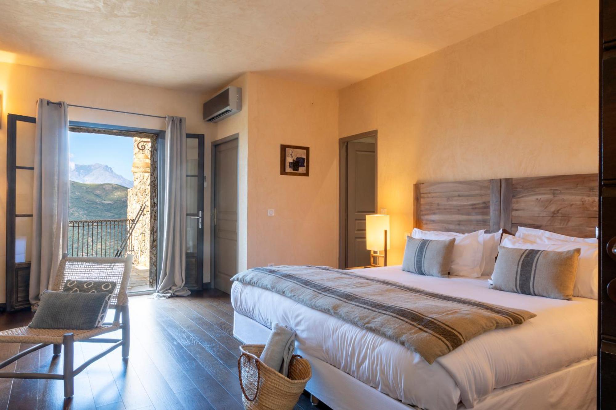 Hotel Case Latine Lama ภายนอก รูปภาพ
