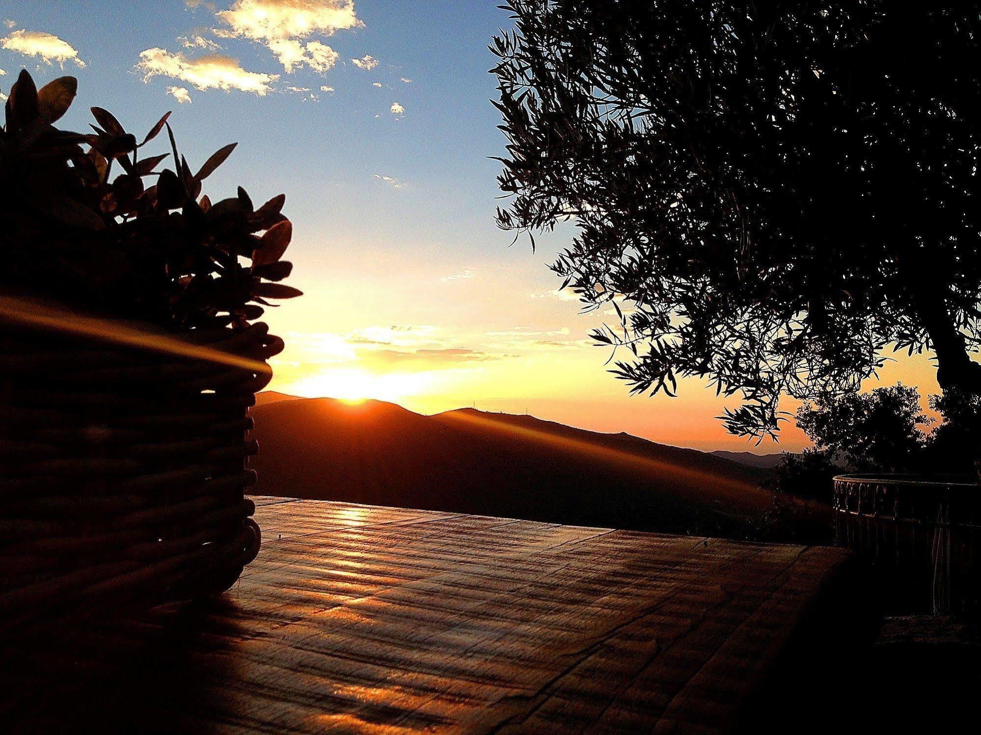 Hotel Case Latine Lama ภายนอก รูปภาพ